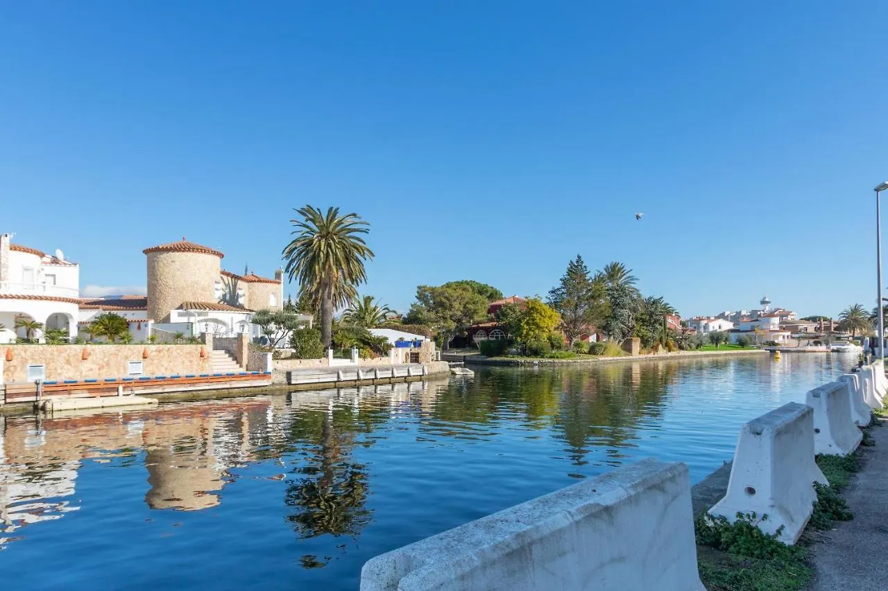 Apartament Empurialola - Precioso Apartamento Vistas A Los Canales En Empuriabrava- 146 Hiszpania